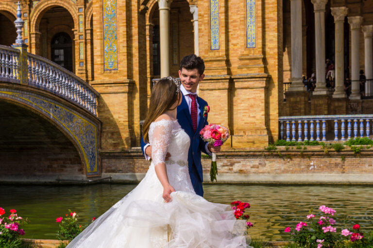 April,24,,2017,,Spanish,Pavilion,Seville,Spain.,A,Couple,Was