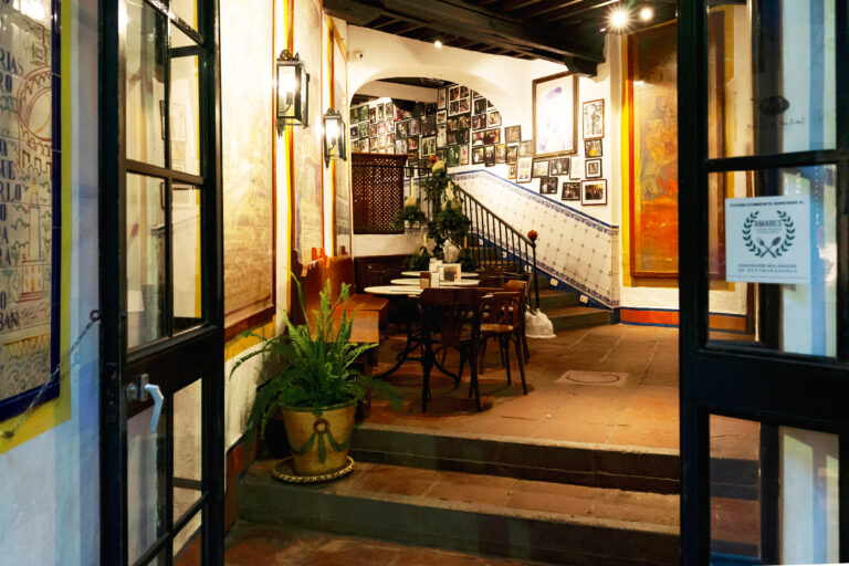 Malaga,,Spain,-,April,3,2019:,El,Pimpi,Restaurant,Popular