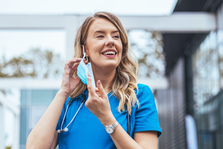 Doctor,Woman,Medical,Mask,Face,Portrait,Take,Off,Put,On.