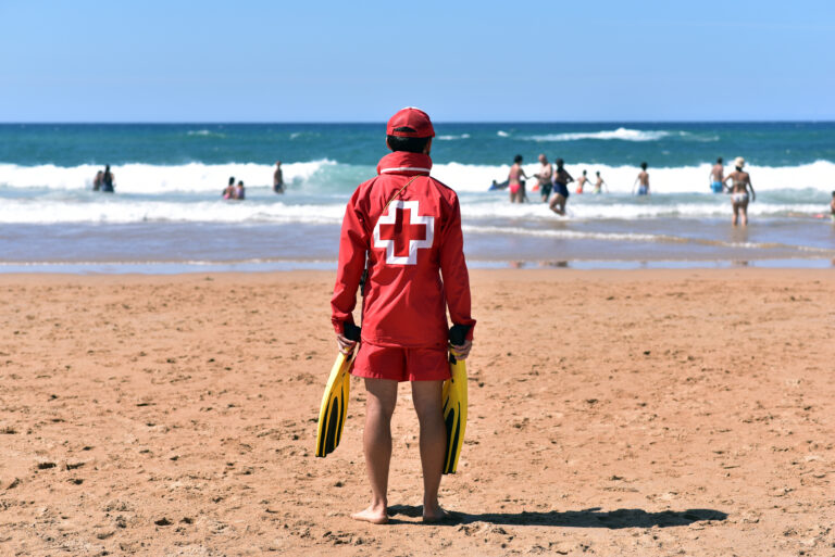 Santander,-,Spain,/,08.15.2018:,Cruz,Roja,(red,Cross),Lifeguard