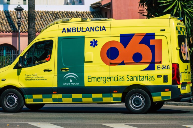 Seville,Spain,September,28,,2021,Ambulance,Driving,Through,The,Streets