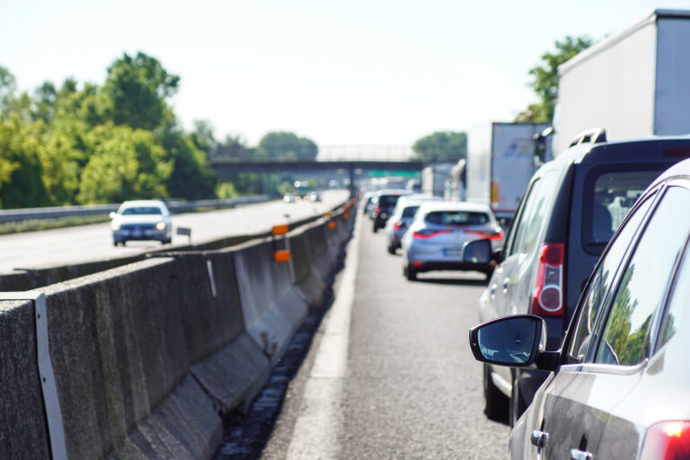 Blured,Image,Of,Traffic,Jam,On,The,Road,And,Opposite
