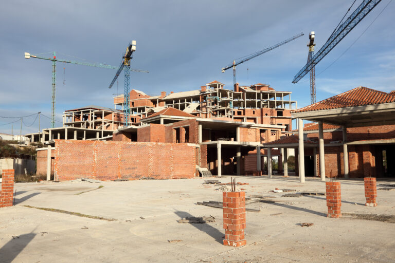 Large,Construction,Site,With,Cranes