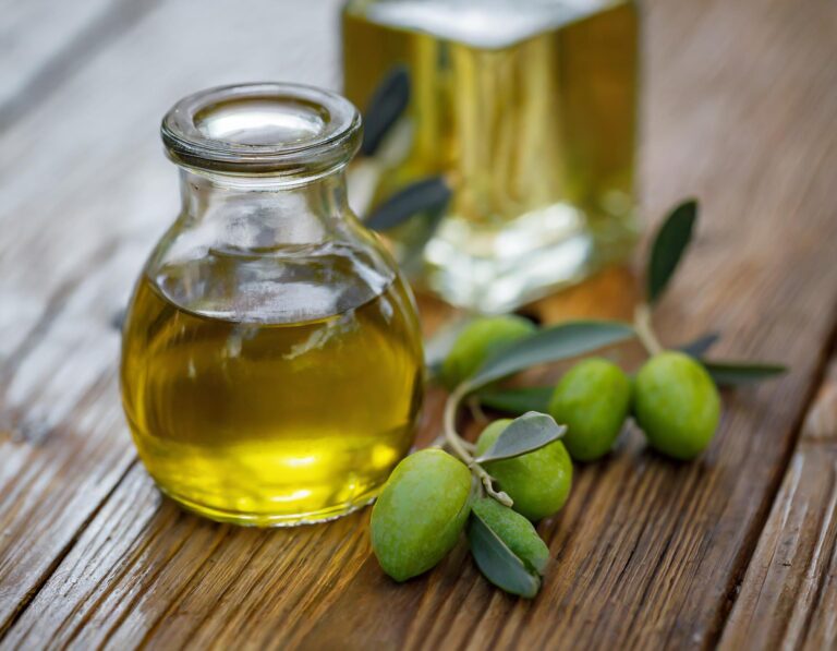 Olive,Oil,Bottle,With,Rosemary