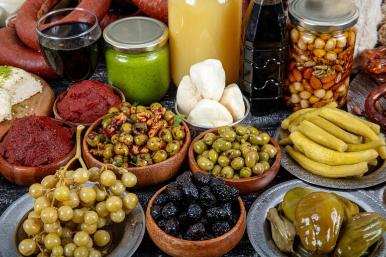 Turkish,Cuisine,Delicatessen,Products.,Dairy,And,Meat,Products.,A,Market