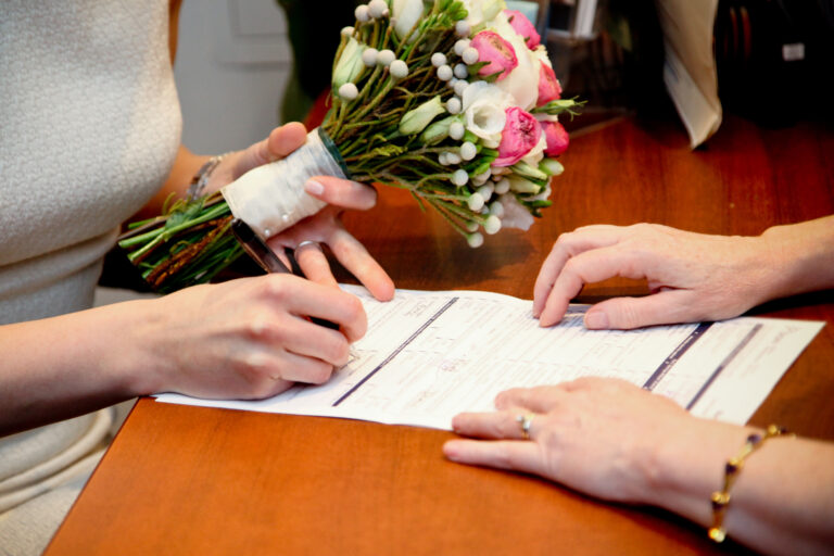 Signing,The,Marriage,Certificate