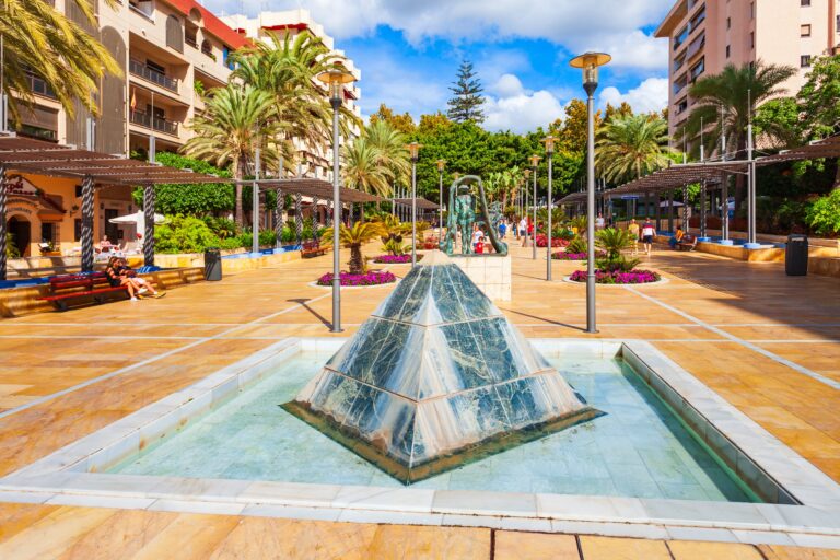 Marbella,,Spain,-,October,24,,2021:,Salvador,Dali,Sculptures,At