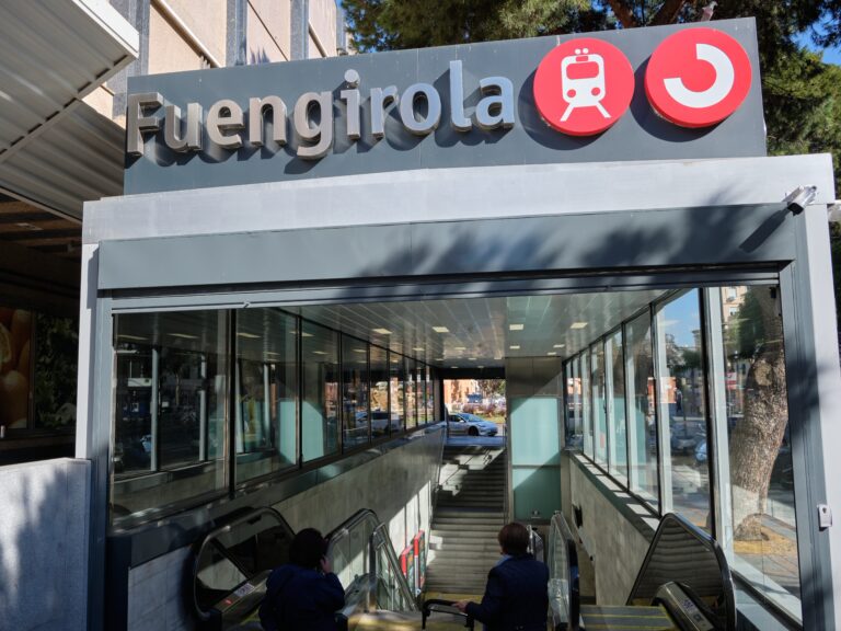 Fuengirola,,Málaga,,Spain,-,February,4,,2024:,Entrance,Of,Fuengirola