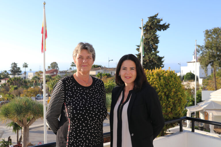 Jessika & Vibeke Puerto Banus