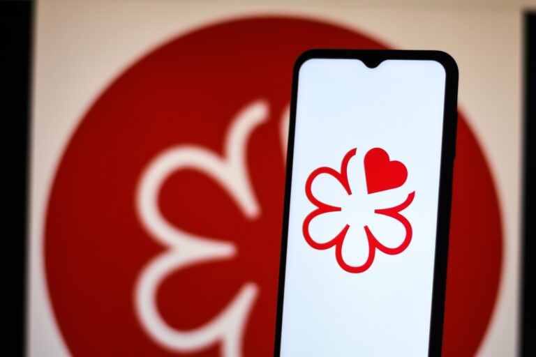 Selective,Focus,Of,Michelin,Guide,Logo,On,A,Mobile,Screen.