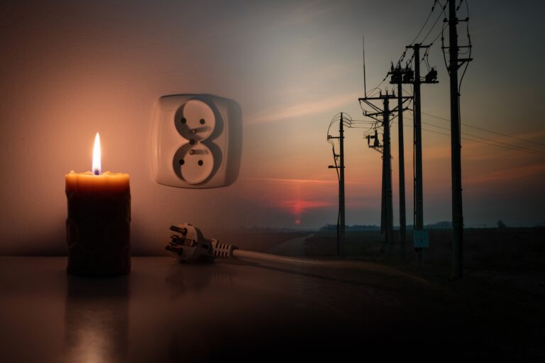 Blackout,Dark,,Power,Poles,In,The,Dark,Sky,,Power,Cut