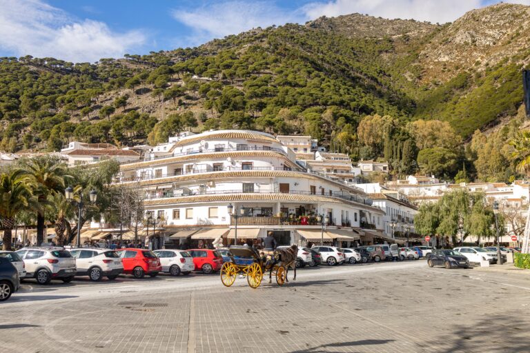 Mijas,,Spain,-,January,6,,2025:,Central,Public,Square,With