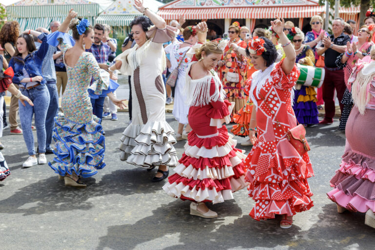 Seville,,Spain,-,May,04,,2017:,Women,Wearing,Traditional,Sevillana