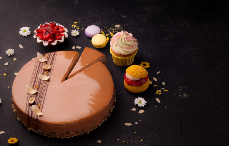 Desserts,,Panacotta,And,Cake