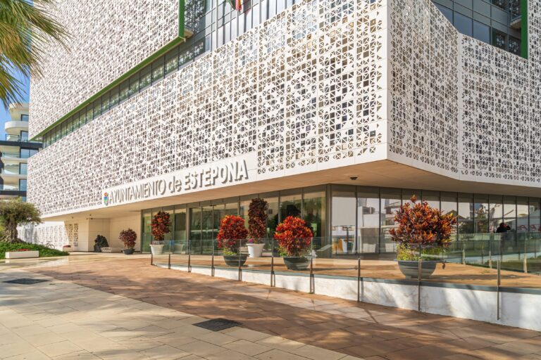 Estepona,,Costa,Del,Sol,spain,On,23rd,March,2025:,The,Town