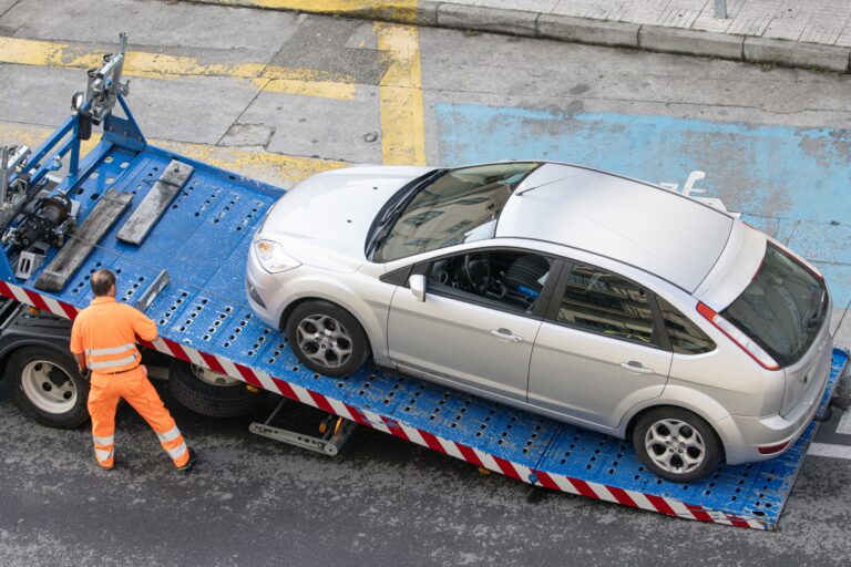Galicia,,Spain;,July,08,,2023:,Roadside,Assistance,Worker,Raising,A