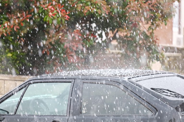 Thunderstorm,Followed,By,Hail,And,Heavy,Rain,,Bad,Weather