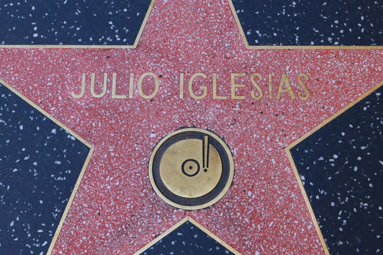 Hollywood,,California,,May,20,,2019:,Star,Of,Julio,Iglesias