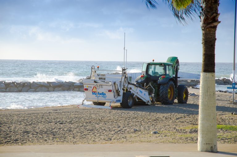 Marbella/spain,2.feb,2020:,Beach,Tractor,For,Cleaning,Sand,In,The