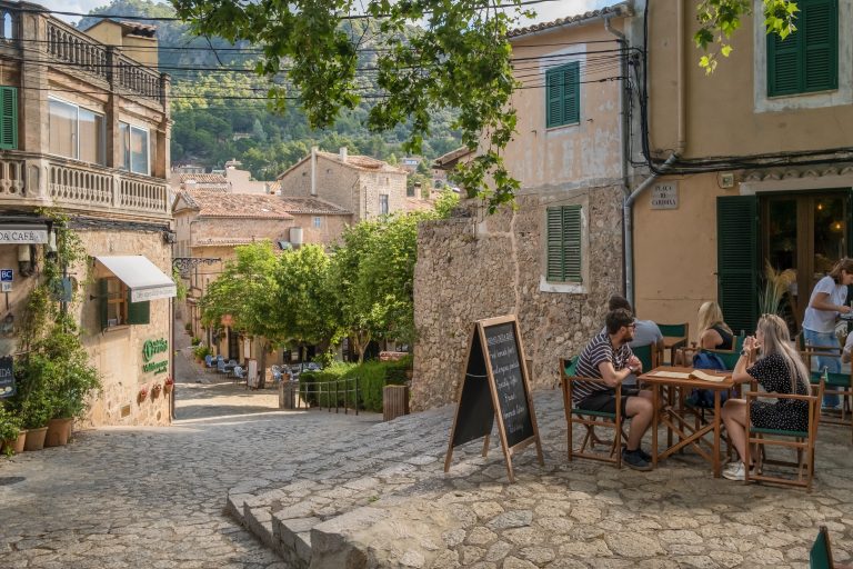 Valdemossa,,Spain,-,June,13,,2024:,Beautiful,Street,Scene,With