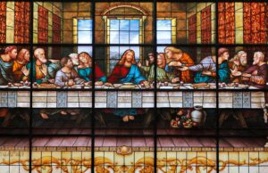 Se passionsspel i gamla stan i Estepona