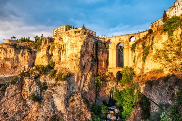 50 000 böter för att korsa bron i Ronda