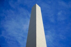Ny obelisk i Marbella
