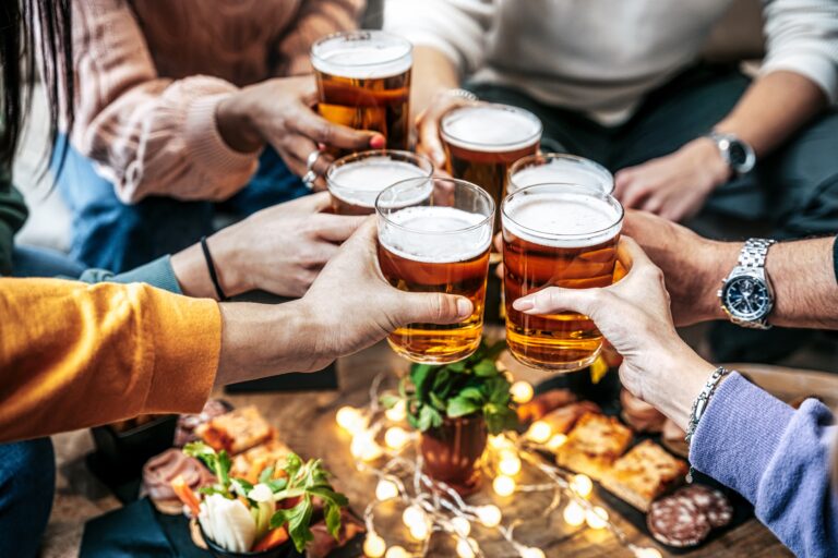 Tapas, öl och musik i Marbella