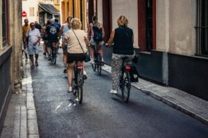 Nya regler för cyklister och bilister