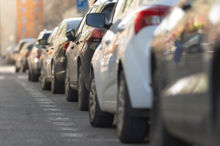 Fler parkeringsplatser i Benalmádena Costa