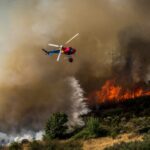Stor skogsbrand, flera evakuerade