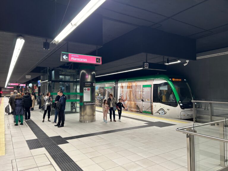 Krav på tunnelbana till Rincón de la Victoria